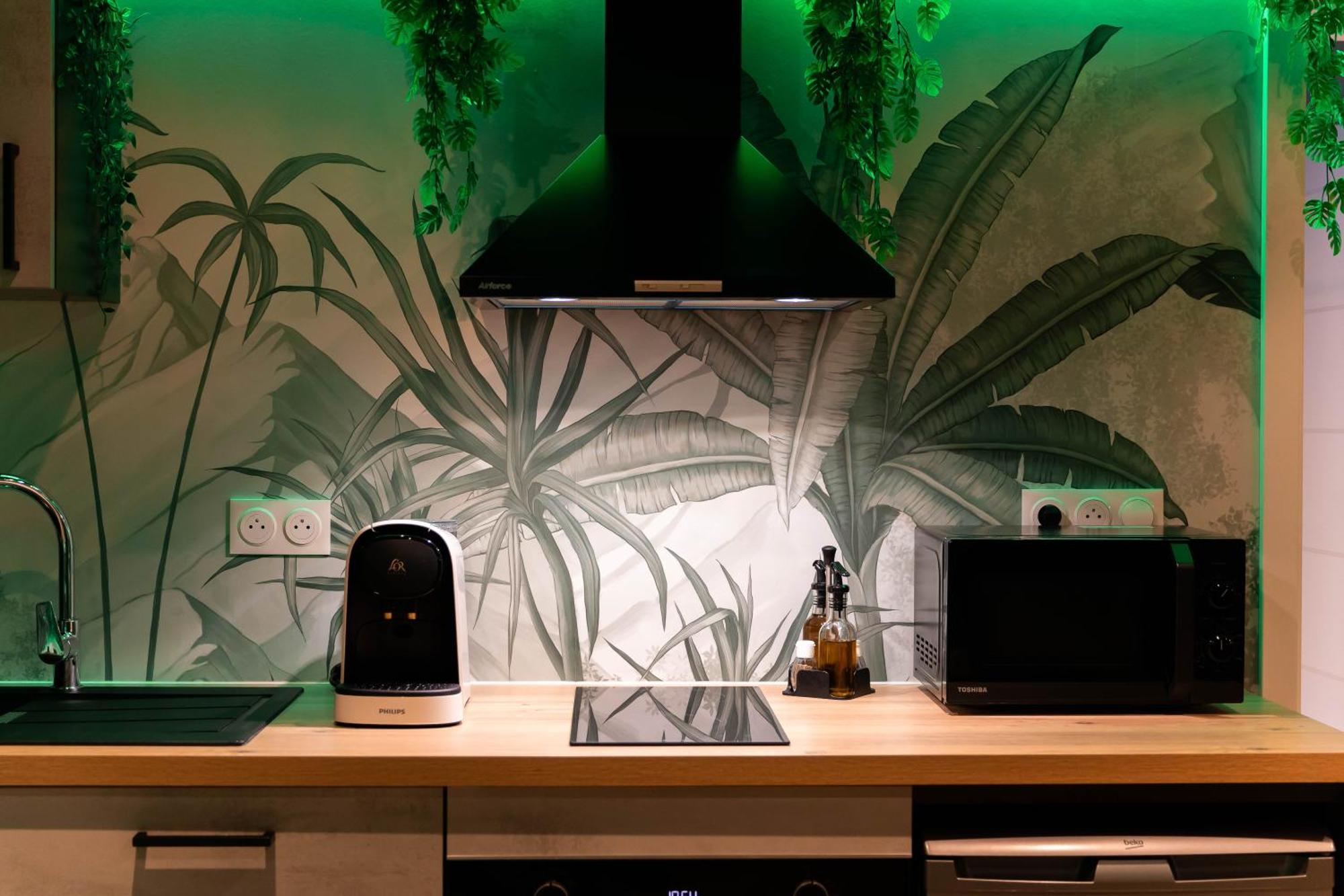 L'Oasis Tropicale, Jacuzzi, Love Room Roppenheim Eksteriør billede